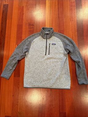 Patagonia Men’s Gray Two-Tone Quarter-Zip Fleece
